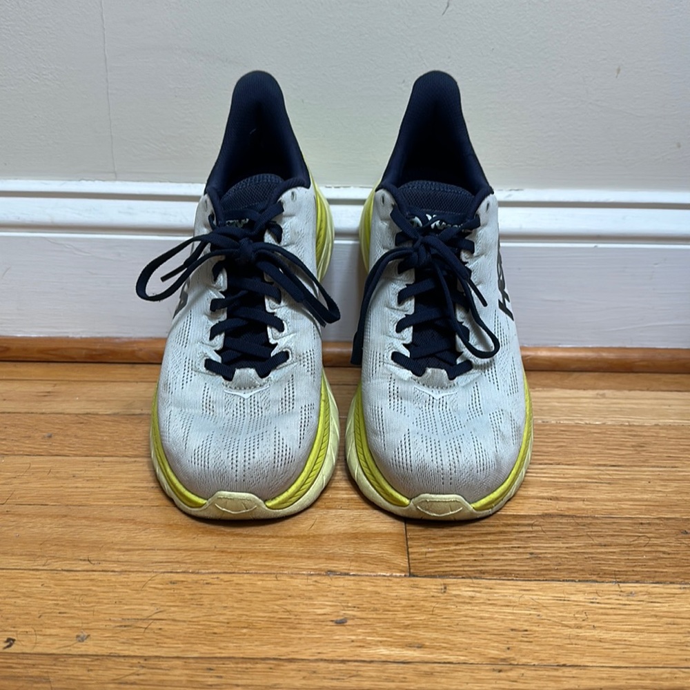 Hoka One One Mach | Size 9 Running Shoe
